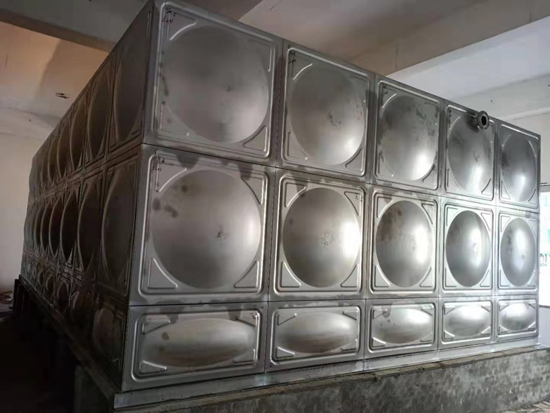 選購不銹鋼水箱需求了解哪些水箱參數